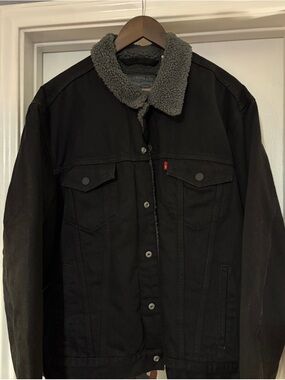 Levi’s Mens Black Sherpa Trucker Jacket